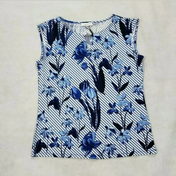Calvin Klein Tops - NWT Calvin Klein Size Small Printed Top